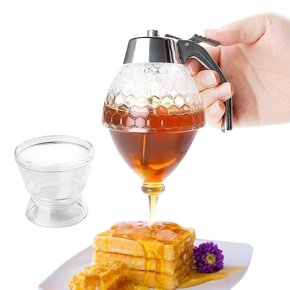 Honey dispenser in use